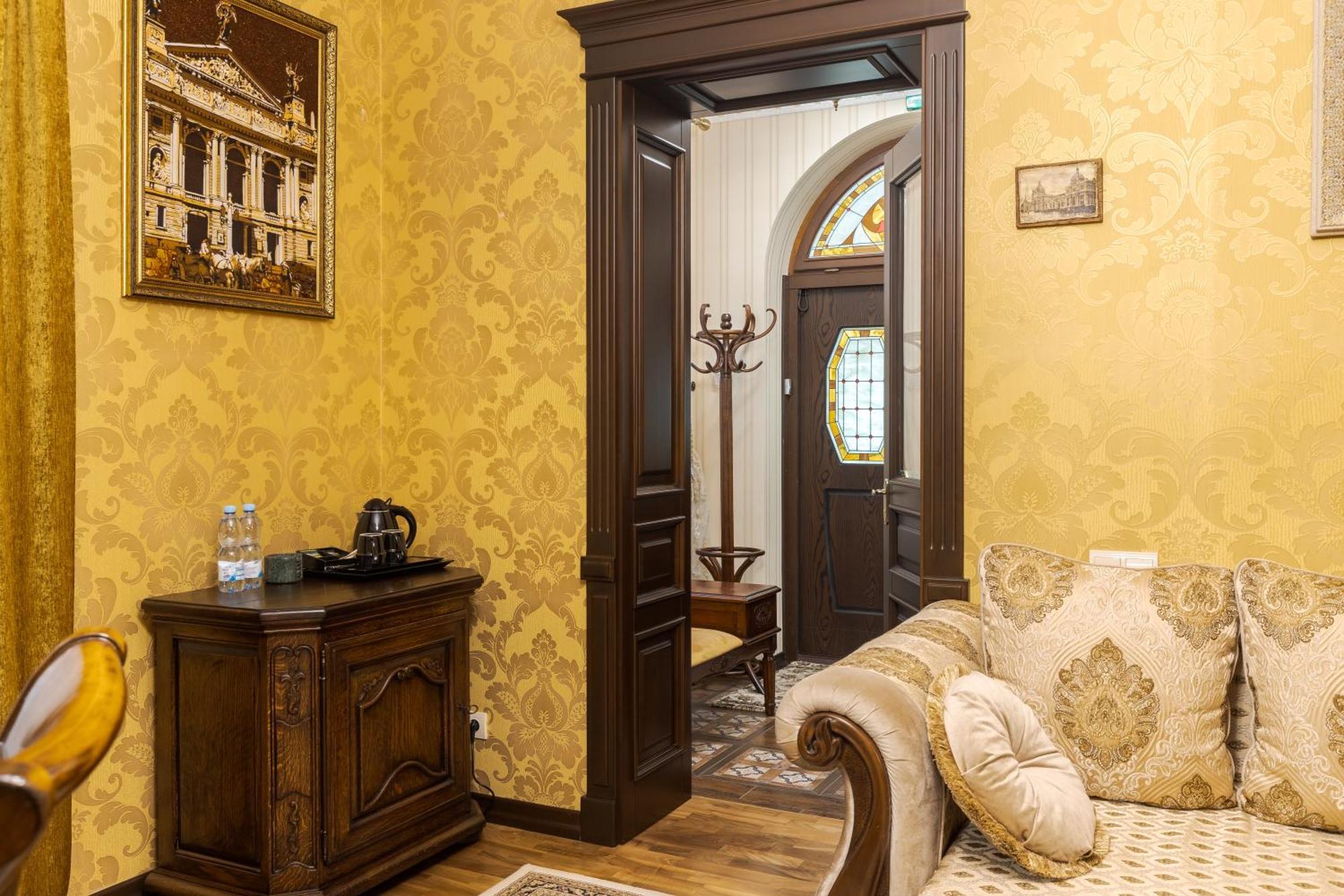 Luxury Boutique Andreevskiy Lviv Dış mekan fotoğraf
